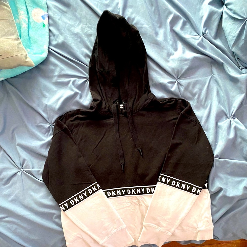 Women’s Cropped DKNY Black and White Activewear Hoodie, Size Medium